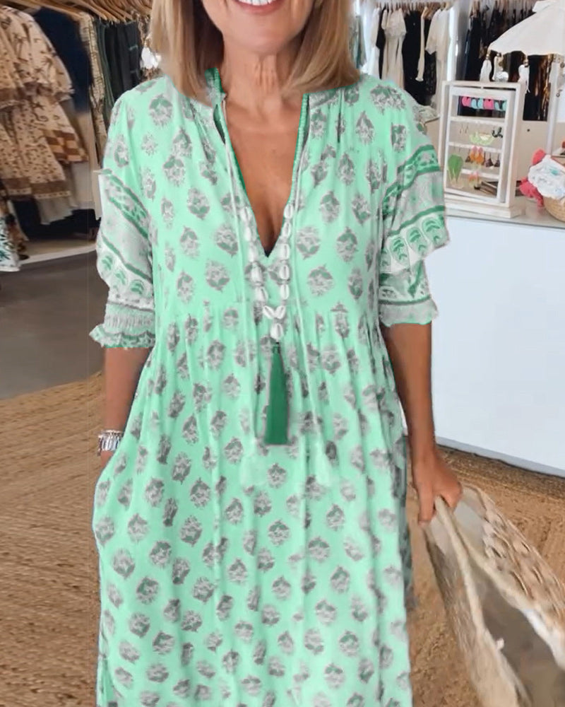 Rue - Casual Printed V-neck Half Sleeve Dress